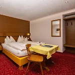 Hotel Sonnenhotel Soldanella Sonneck Samnaun