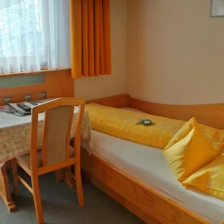 فندق Sonnenhotel Soldanella Sonneck سامنون