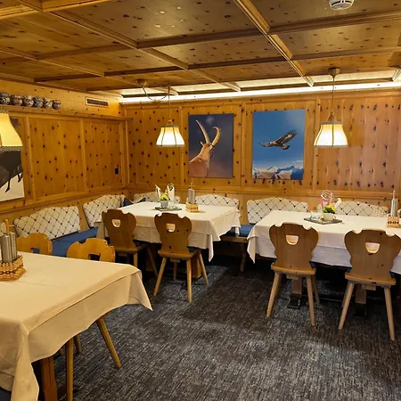 Hotel Sonnenhotel Soldanella Sonneck 3*