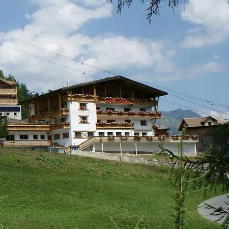 Отель Sonnenhotel Soldanella Sonneck 3*