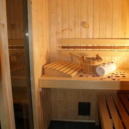 Sonnenhotel Soldanella Sonneck Отель Замнаун