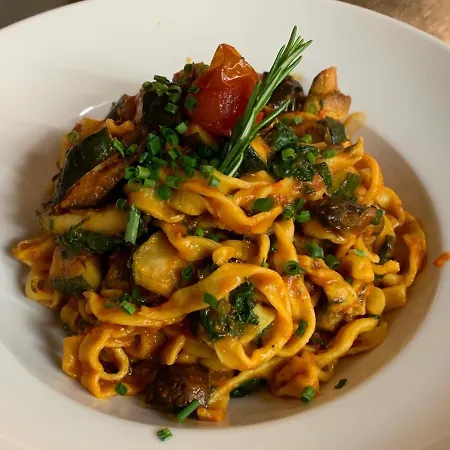 فندق Sonnenhotel Soldanella Sonneck سامنون