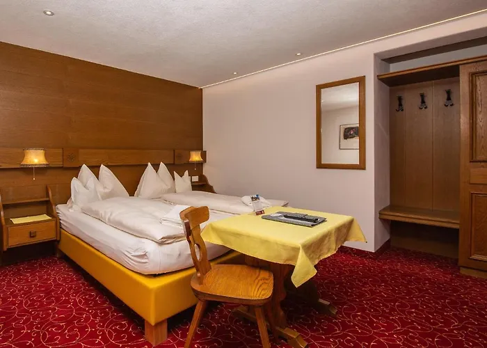 Hotel Sonnenhotel Soldanella Sonneck Samnaun