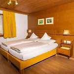 Sonnenhotel Soldanella Sonneck Hotel