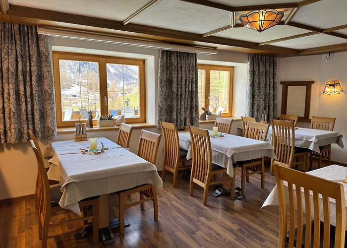 Sonnenhotel Soldanella Sonneck Samnaun