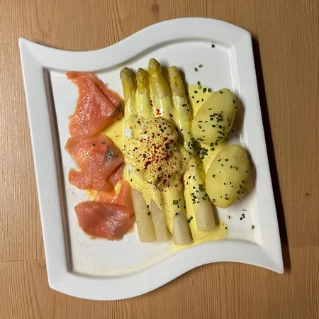 ゾンネンホテル ソンダネラ ゾンネック 3* ザムナウン