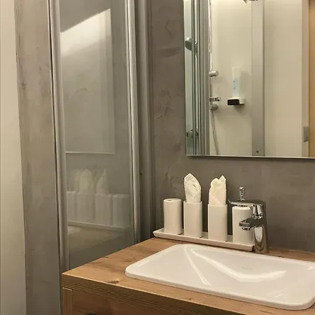 ゾンネンホテル ソンダネラ ゾンネック 3* ザムナウン