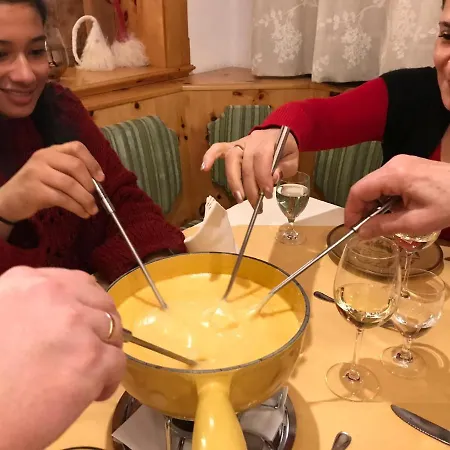 ゾンネンホテル ソンダネラ ゾンネック ホテル ザムナウン